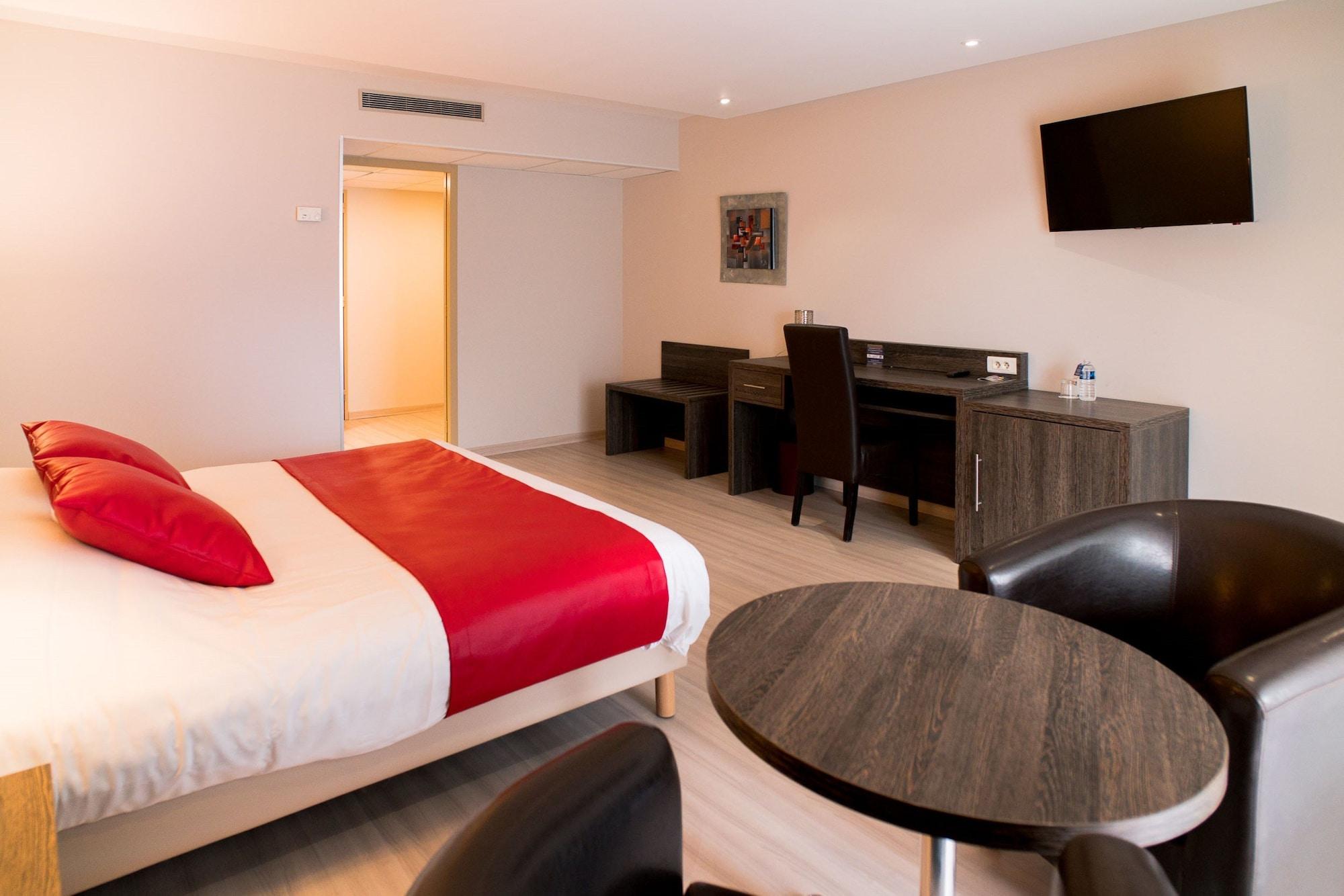 פו-סור-מר Ariane Hotel Fos Sur Mer מראה חיצוני תמונה