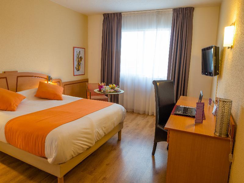 פו-סור-מר Ariane Hotel Fos Sur Mer מראה חיצוני תמונה