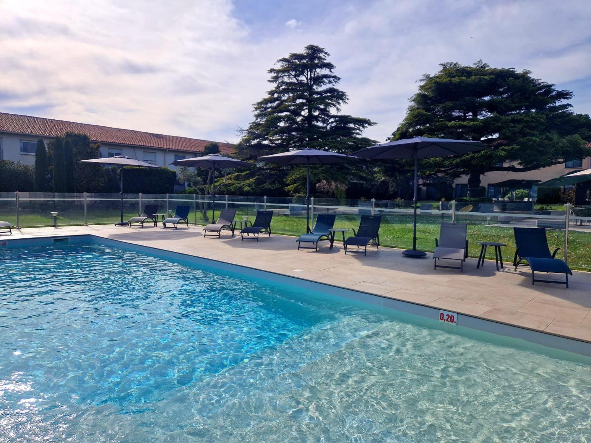 פו-סור-מר Ariane Hotel Fos Sur Mer מראה חיצוני תמונה