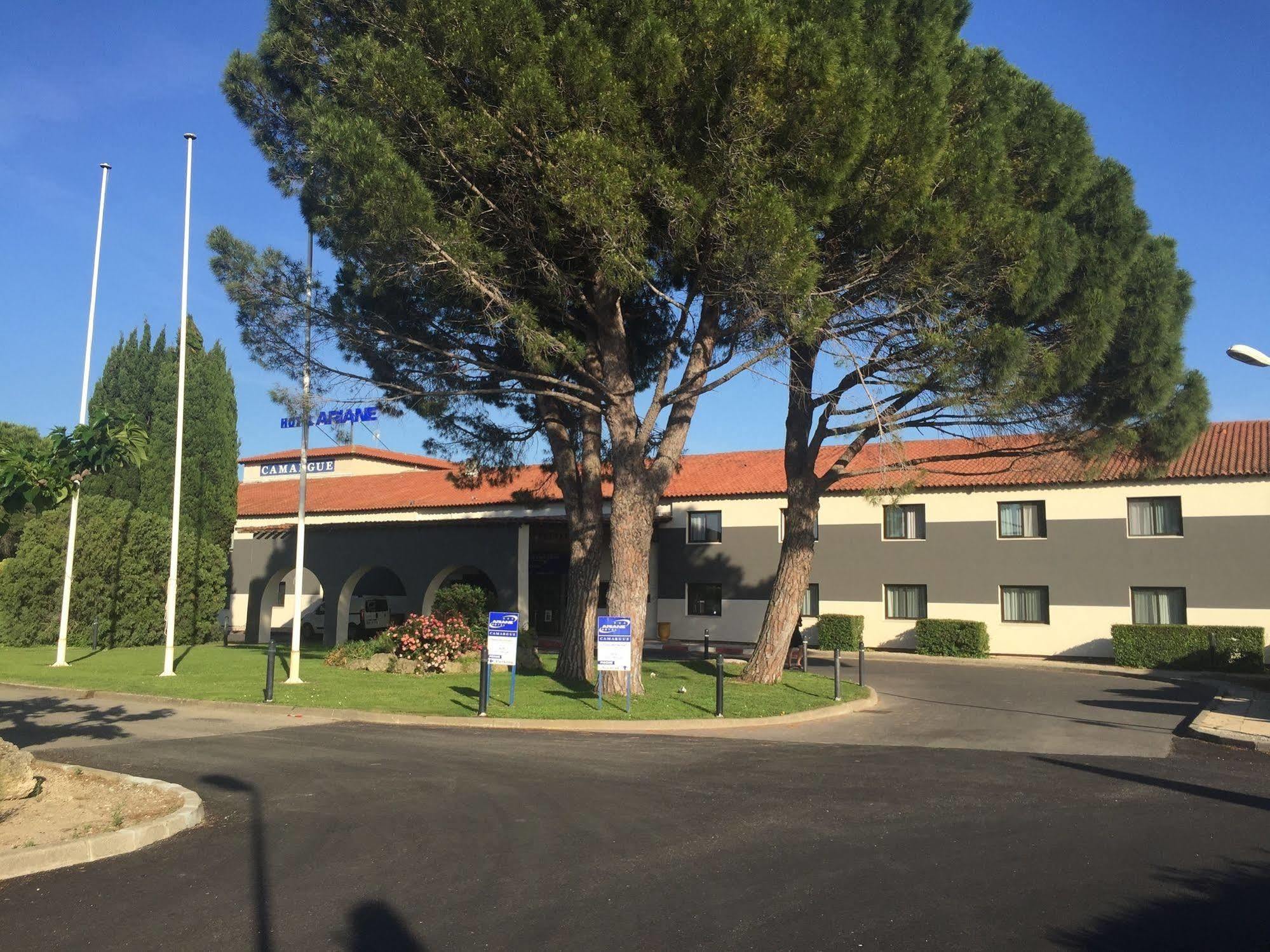 פו-סור-מר Ariane Hotel Fos Sur Mer מראה חיצוני תמונה