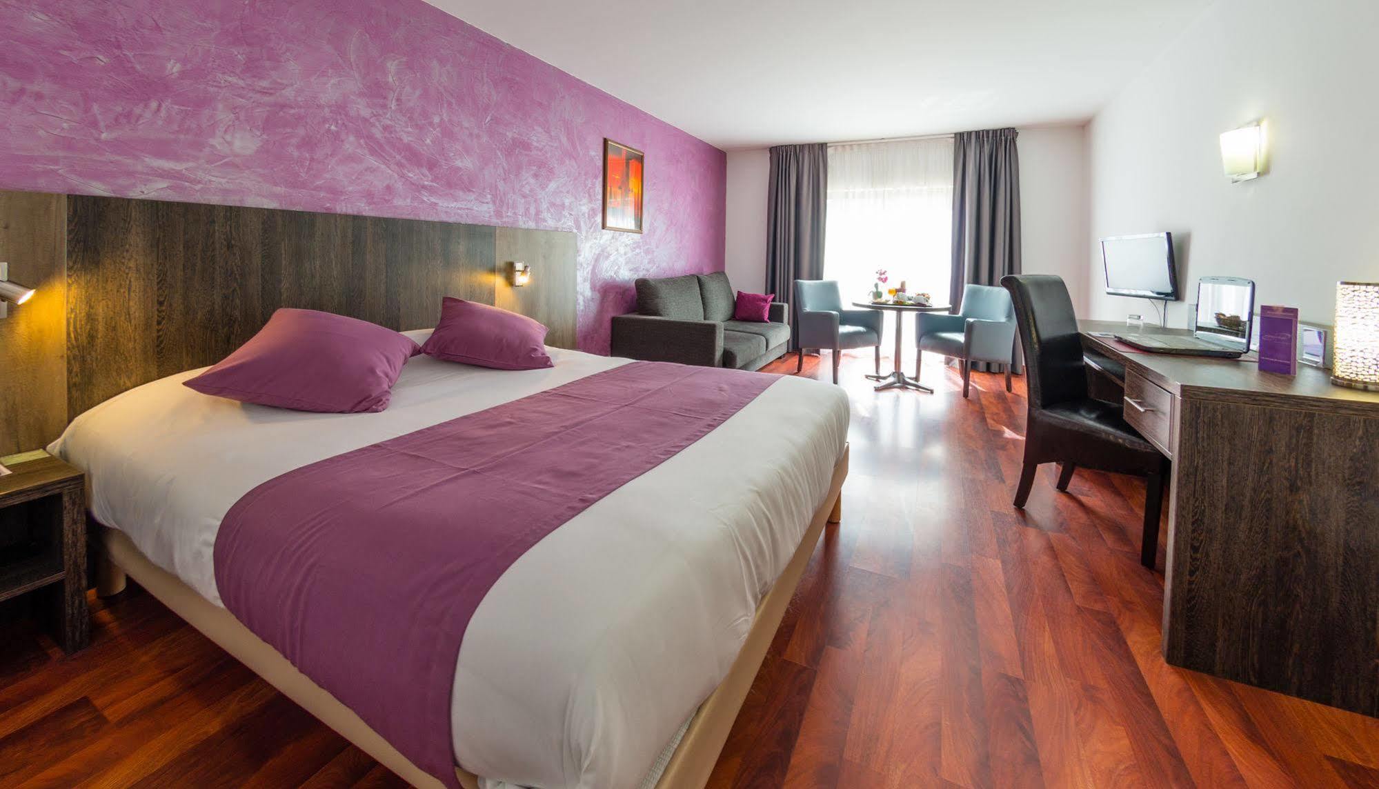 פו-סור-מר Ariane Hotel Fos Sur Mer מראה חיצוני תמונה
