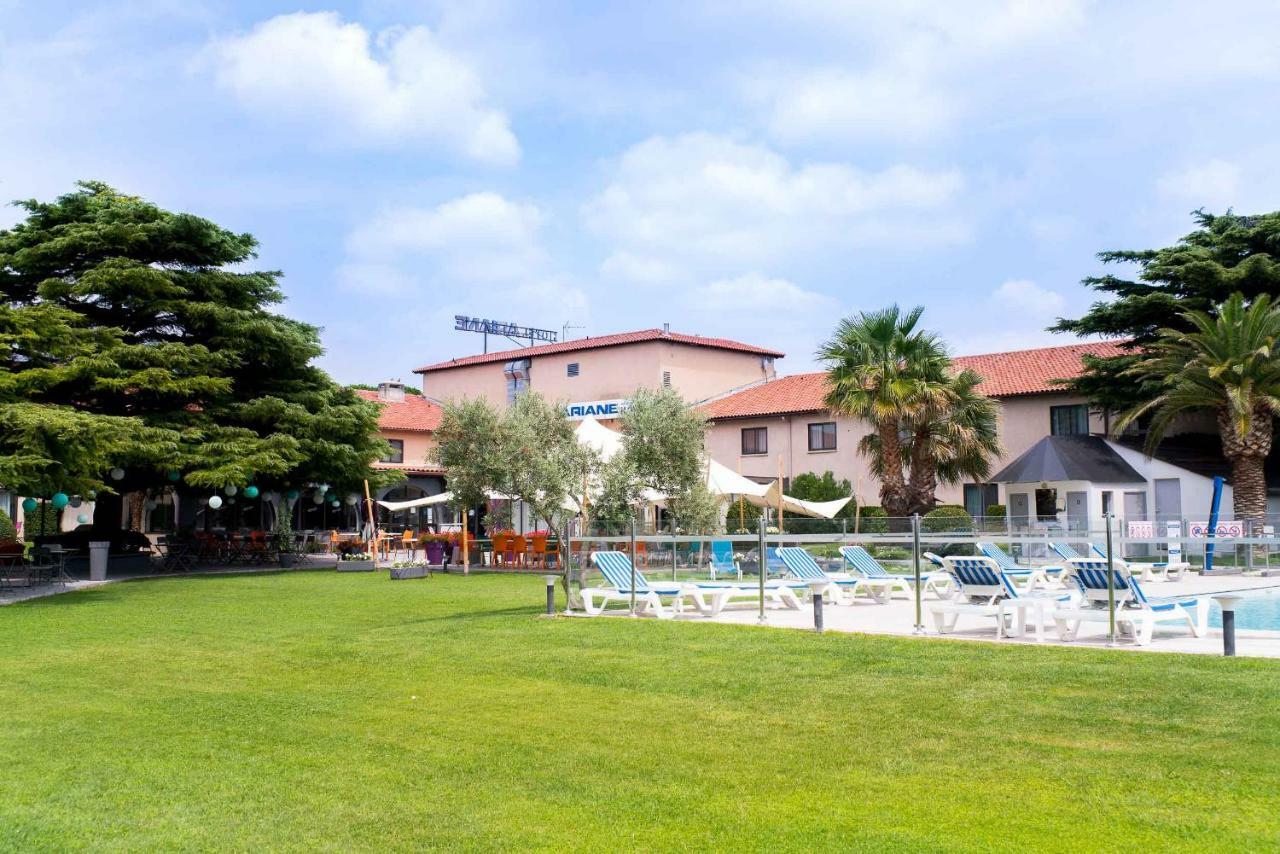 פו-סור-מר Ariane Hotel Fos Sur Mer מראה חיצוני תמונה