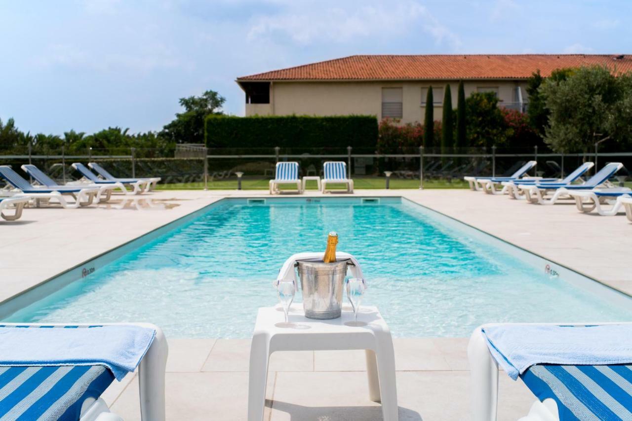 פו-סור-מר Ariane Hotel Fos Sur Mer מראה חיצוני תמונה