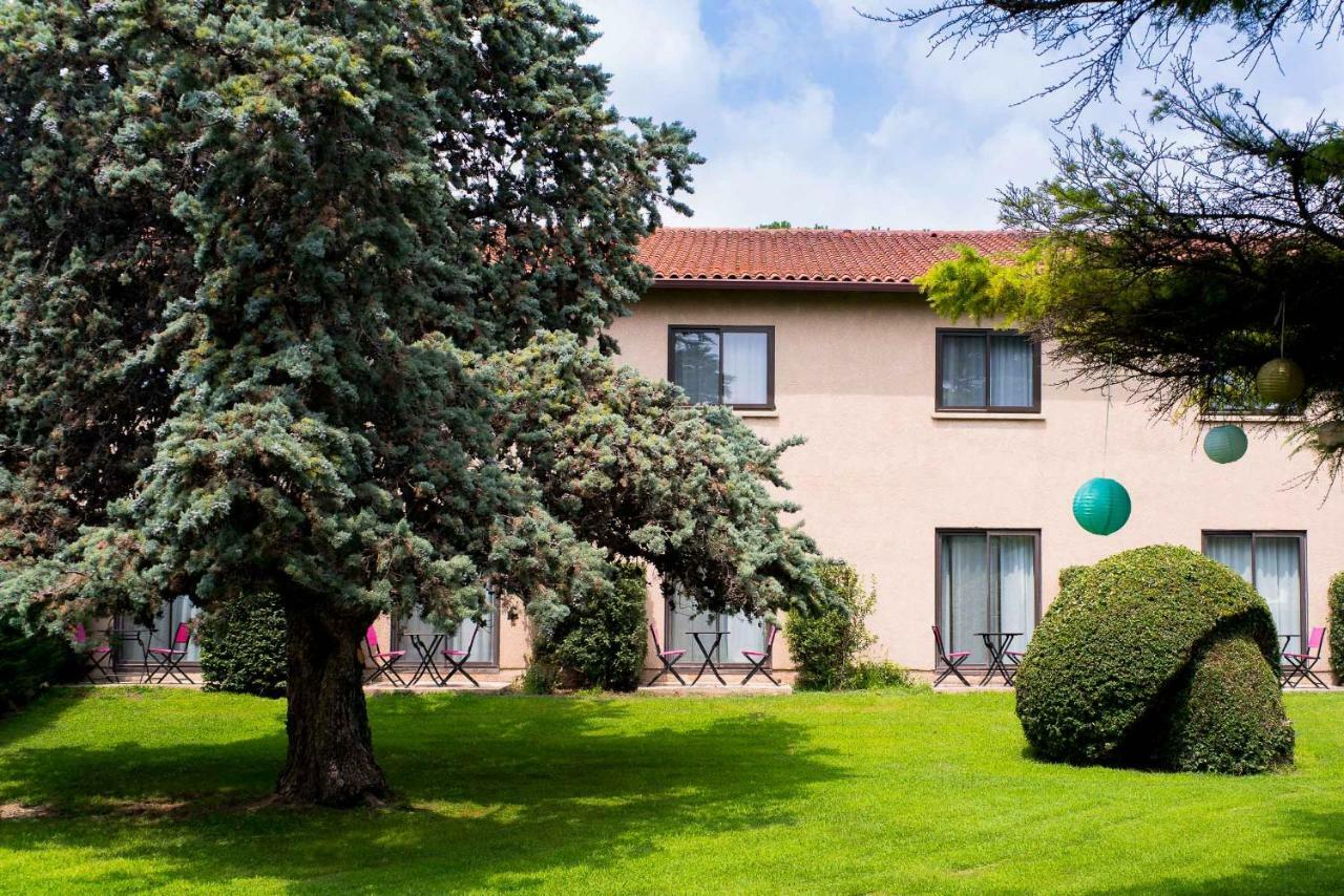פו-סור-מר Ariane Hotel Fos Sur Mer מראה חיצוני תמונה