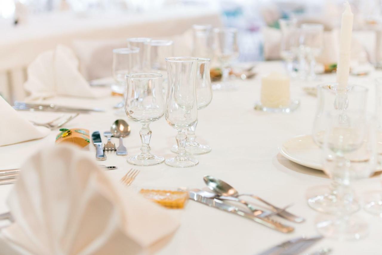 פו-סור-מר Ariane Hotel Fos Sur Mer מראה חיצוני תמונה